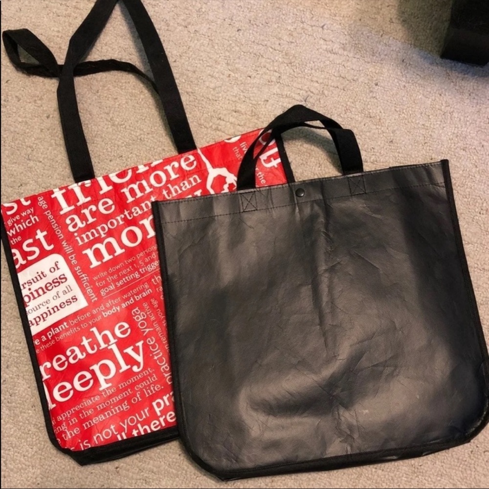 Mixed grab bag of clothing - at least 15 items